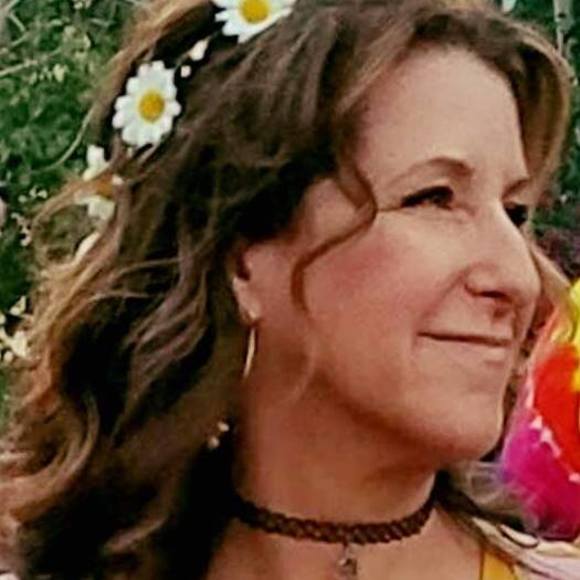 Meet your Posher, Amie - Picture 1 of 1